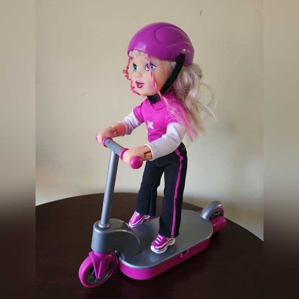 Samantha Doll 2000 MGA Entertainment‎ w/Scooter vintage toy - NO REMOTE